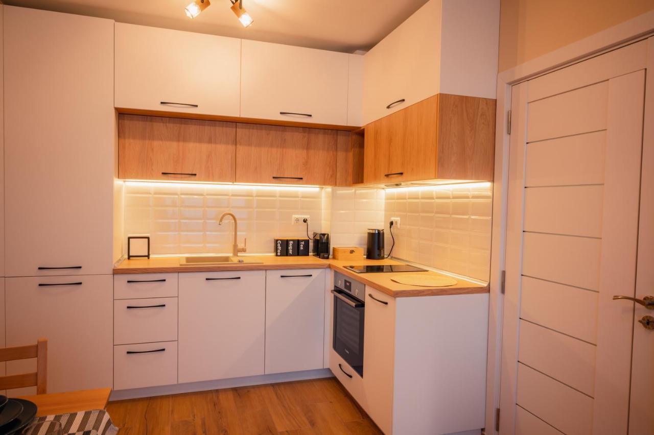 וארנה Emerald Suite With Private Parking מראה חיצוני תמונה