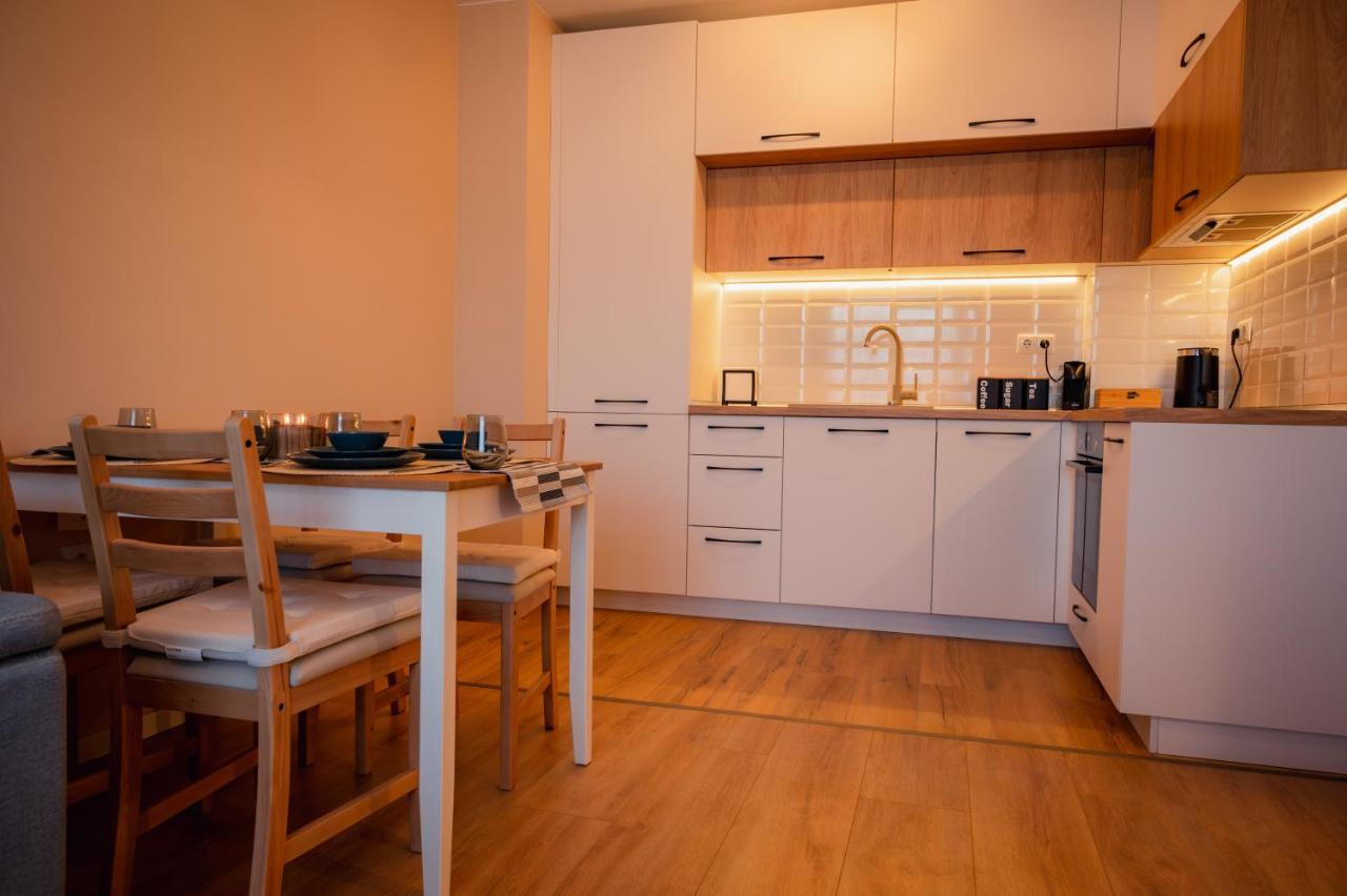 וארנה Emerald Suite With Private Parking מראה חיצוני תמונה